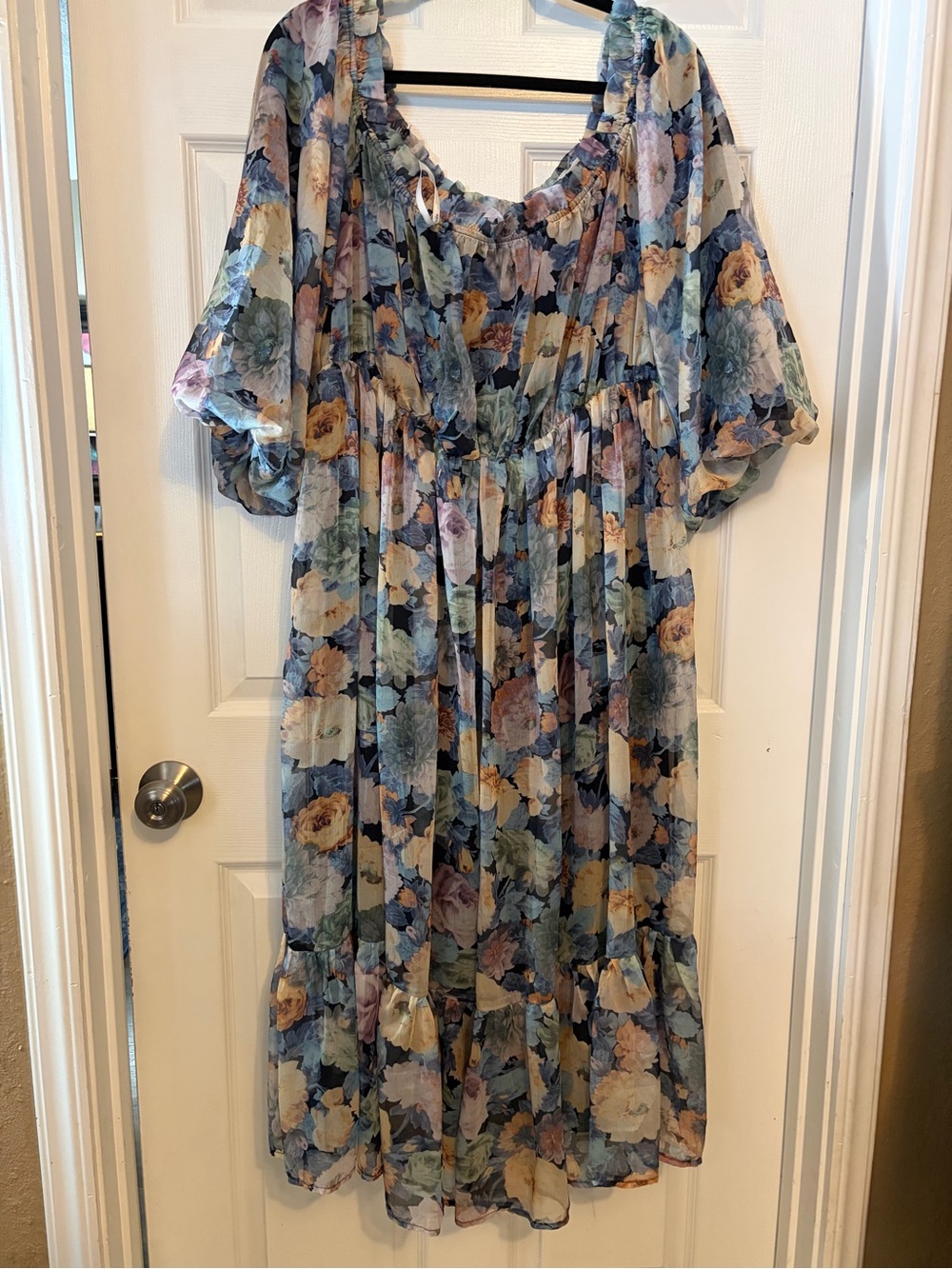 ARULA Floral High-Low Dress in Blue, Cream, Yellow